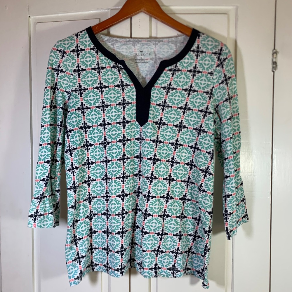 Talbots Womens Small Mint Navy Geometric Medallion Split Neck 3/4 Sleeve Top